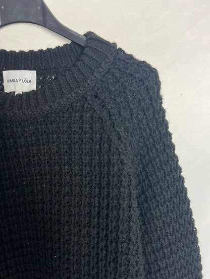 BIMBA Y LOLA. Jersey negro punto. TS