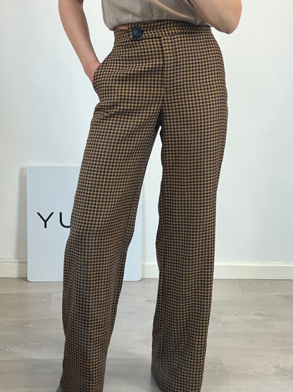UTERQÜE. Wide-leg houndstooth trousers. Size 36