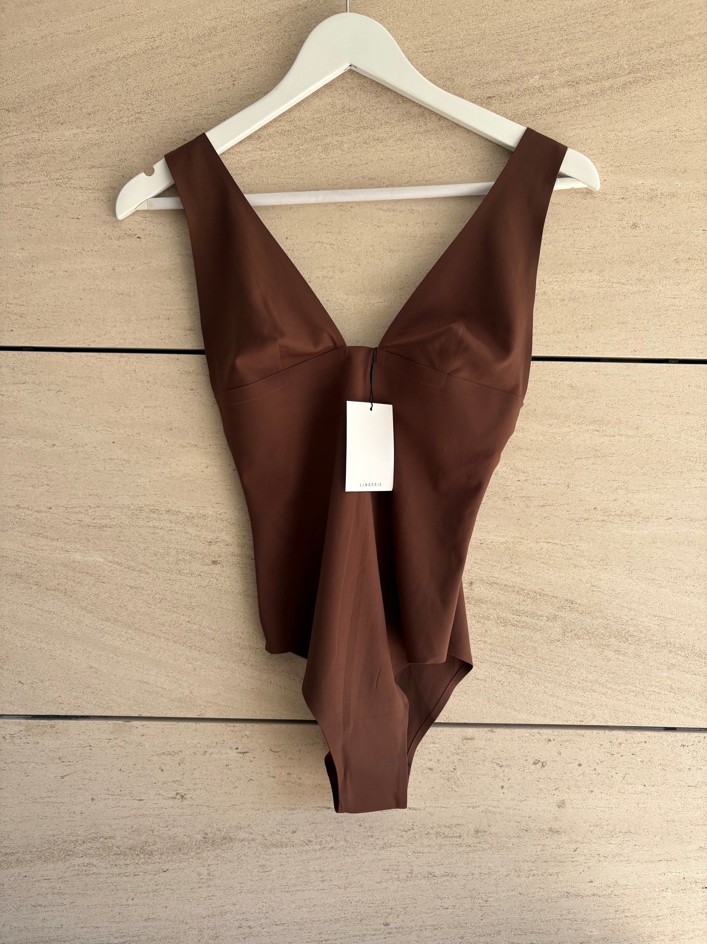 ZARA. Body marrón chocolate elástico. T S