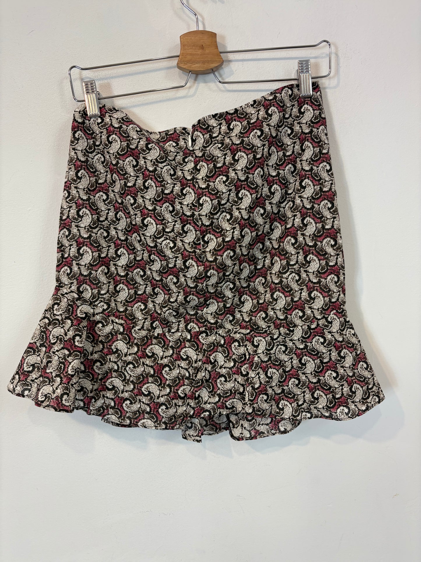 ISABEL MARANT. Falda corta estampada volante