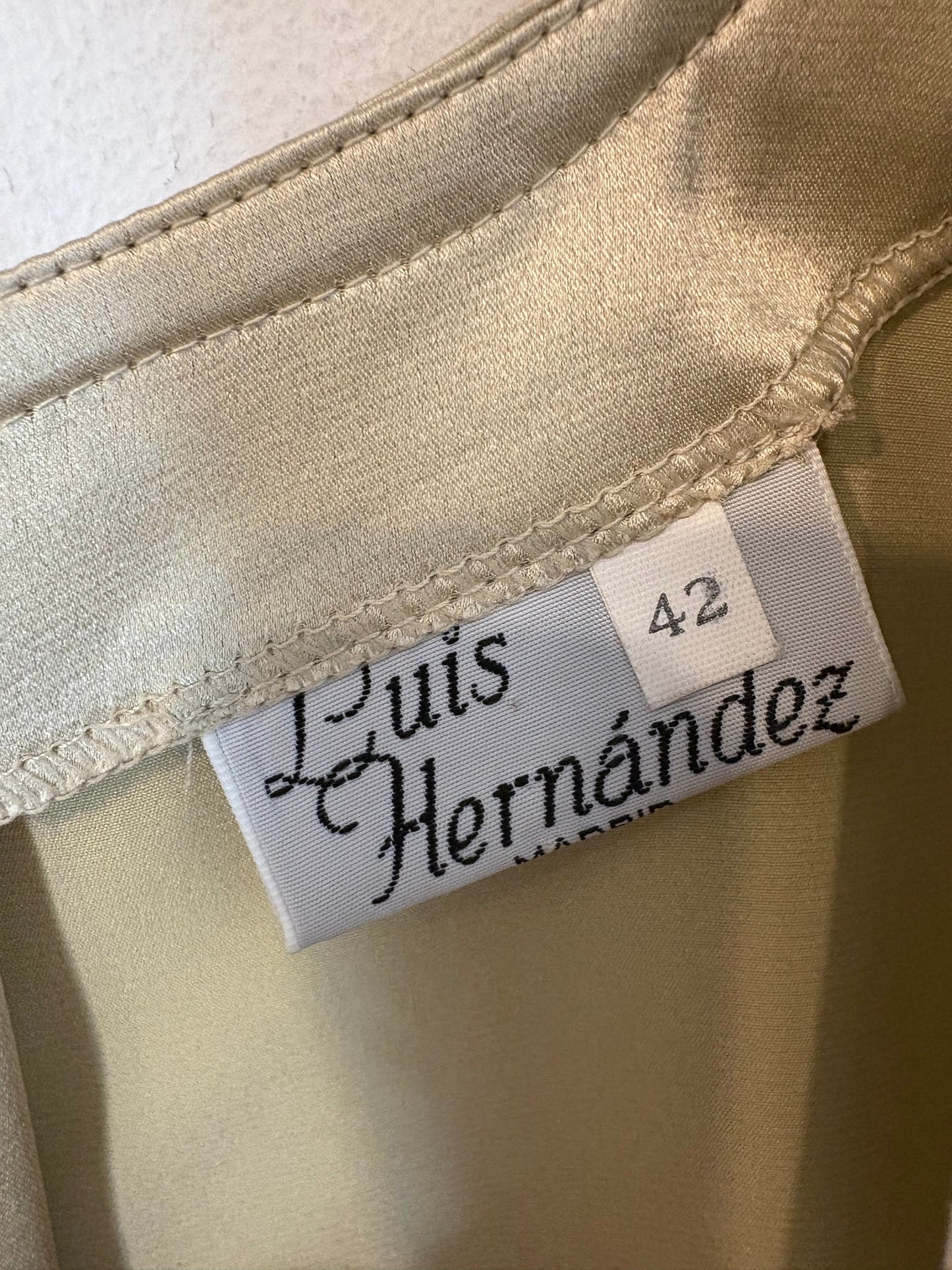 LUIS HERNÁNDEZ. Blusa vintage champagne. T M/L