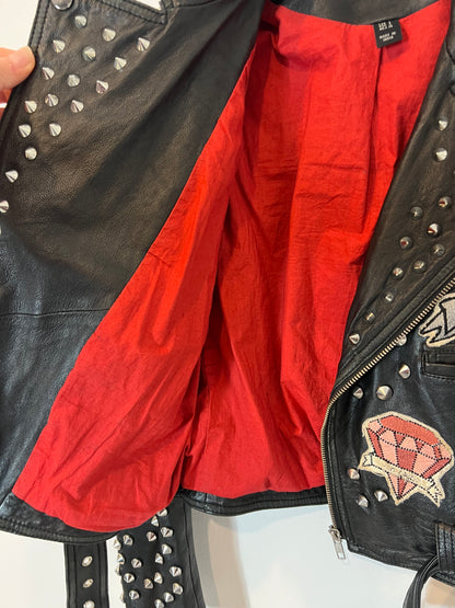 ZARA. Cazadora piel con tachuelas y bordados T.s