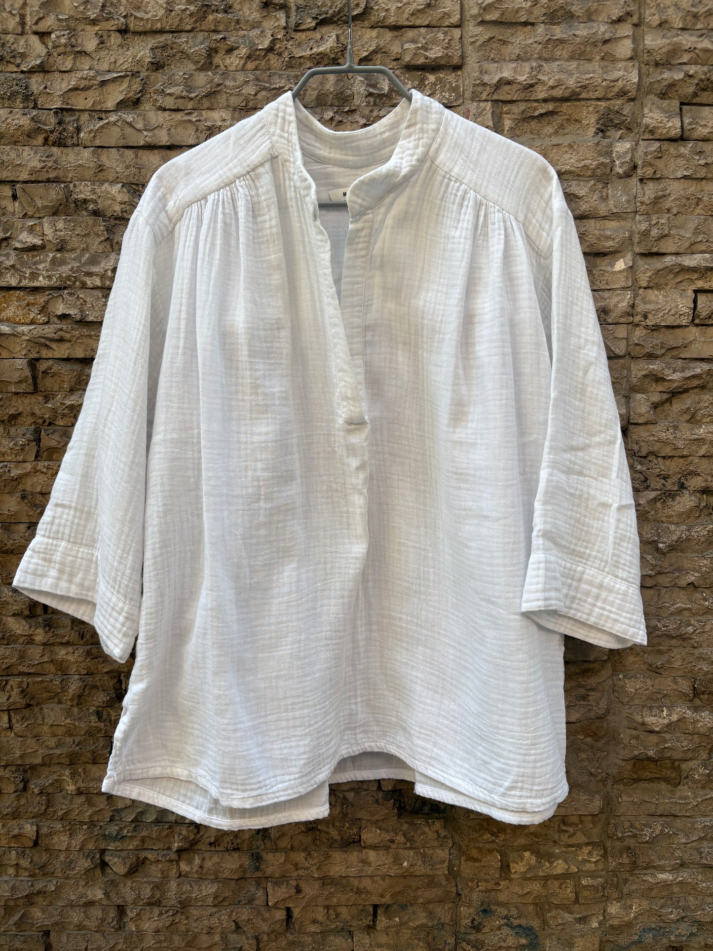 MASSCOB. Blusa blanca algodón