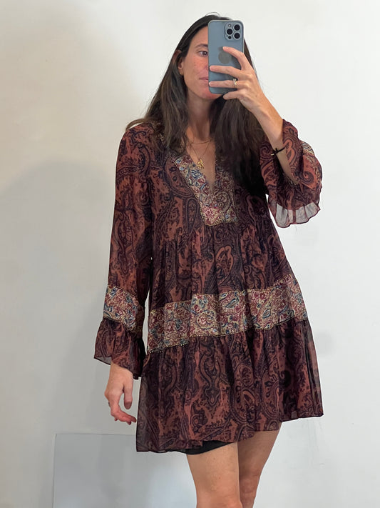 ZARA. Vestido corto estampado abalorios