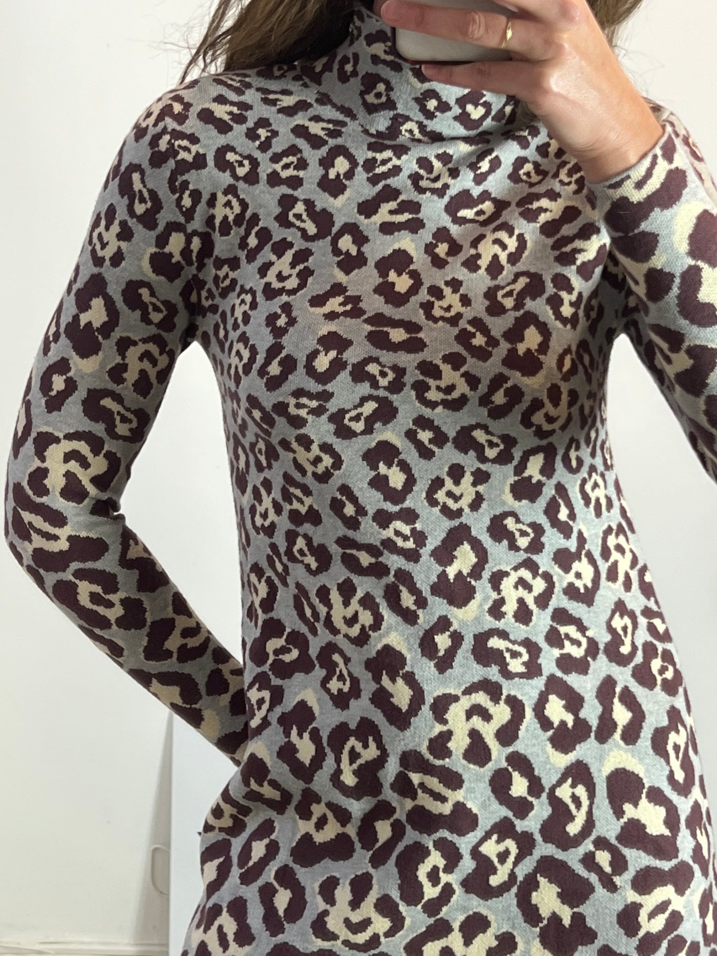ZARA. Short animal print knit dress. TS