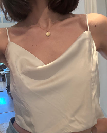 H&amp;M. Beige satin top Tm