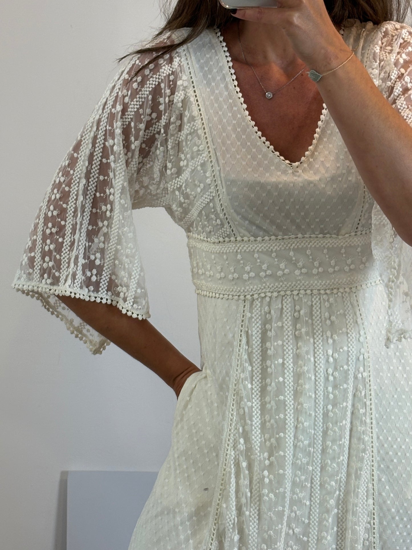 TINTORETTO. Vestido blanco encaje. T.M/L