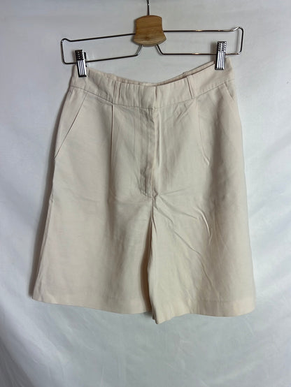 MANGO. Fluid light beige Bermuda shorts. T 36