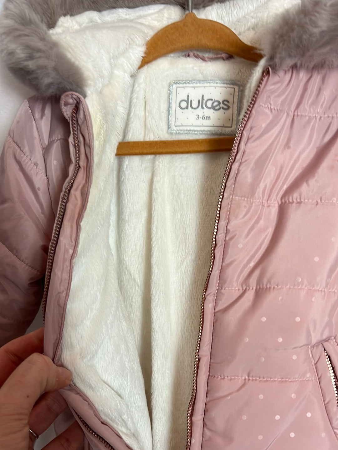 DULCES. Plumas enterizo rosa. T 3-6 meses