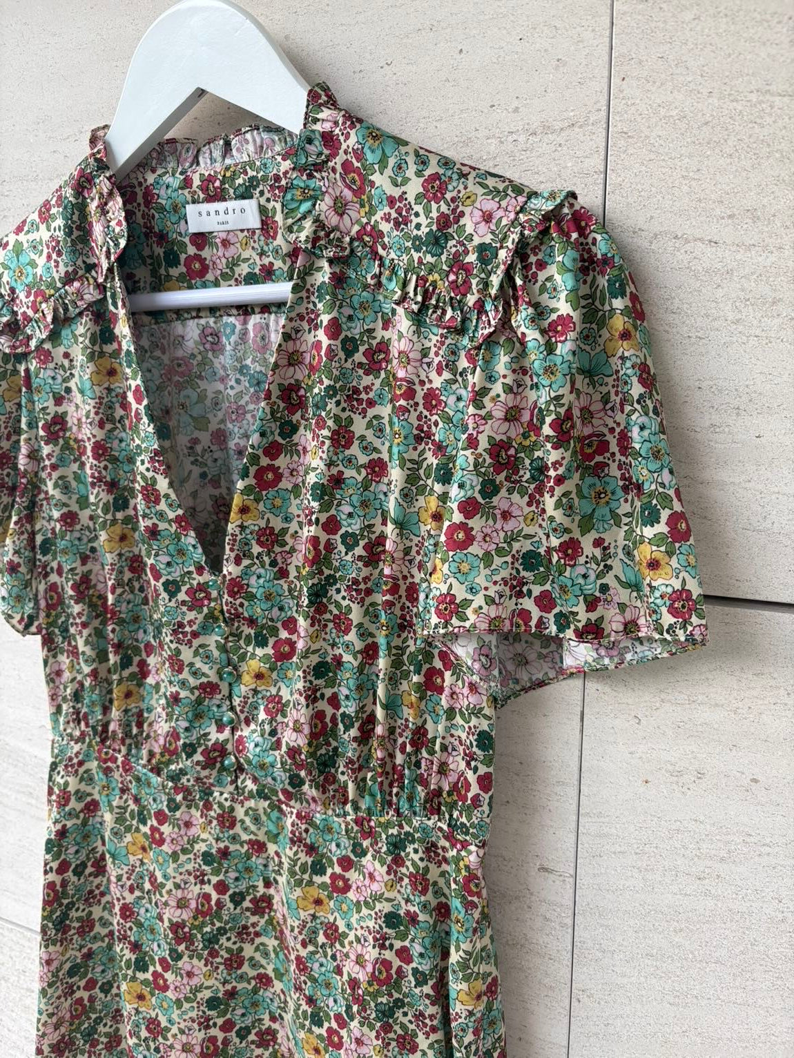 SANDRO. Vestido corto estampado floral