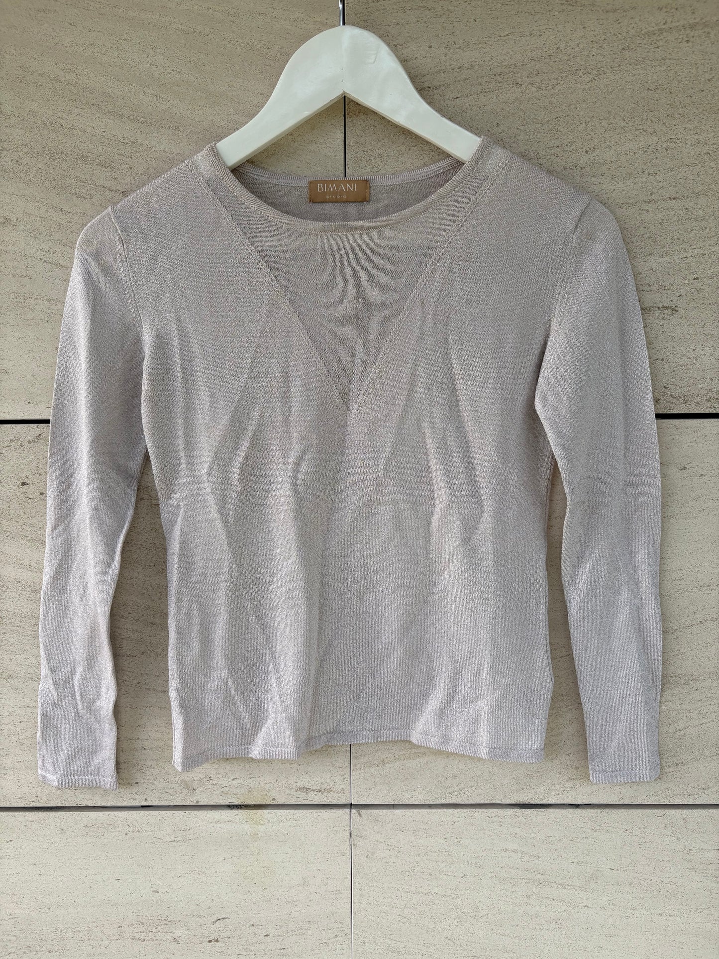 BIMANI. Top punto hilos dorados