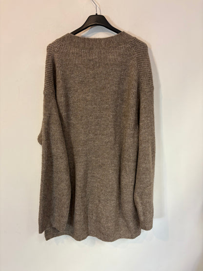 H&M. Cárdigan amplio marrón jaspeado