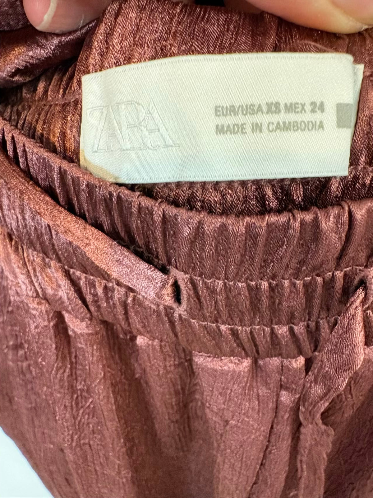 ZARA. Traje de chaqueta rosa oscuro textura
