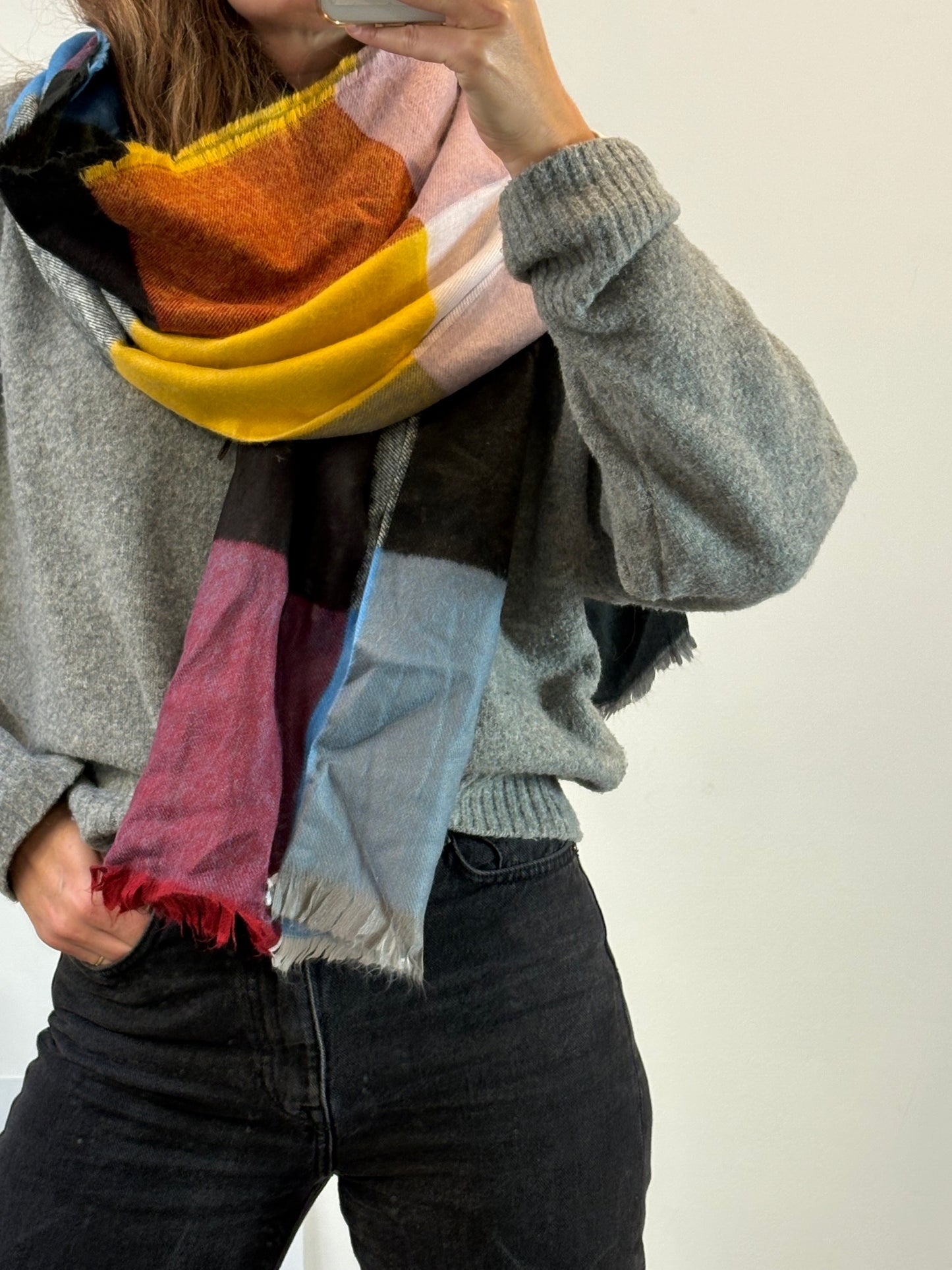 ZARA. Bufanda cuadros colores