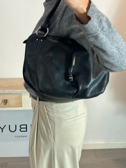 CELINE. Bolso negro piel mediano