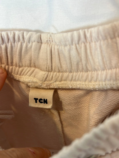 TCN. Light pink plush Bermuda shorts. TS/M