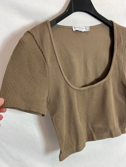 STARDIVARIUS. Brown elastic ribbed crop top. TM