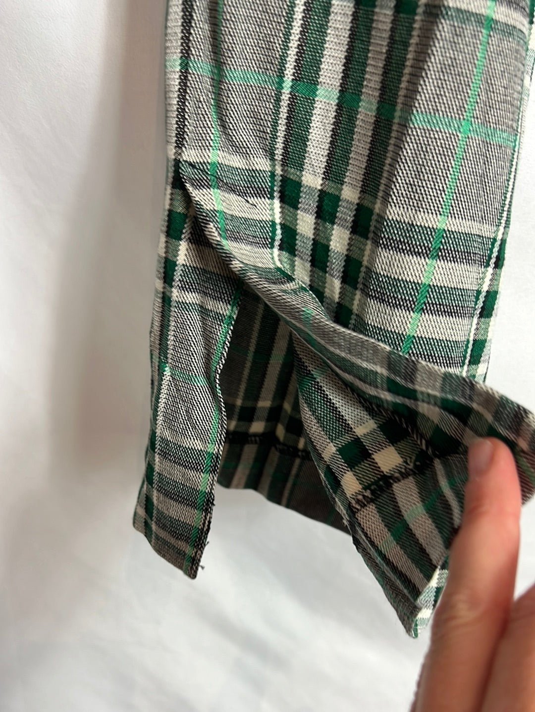 SFERA. Cropped plaid pleated trousers. Size 40