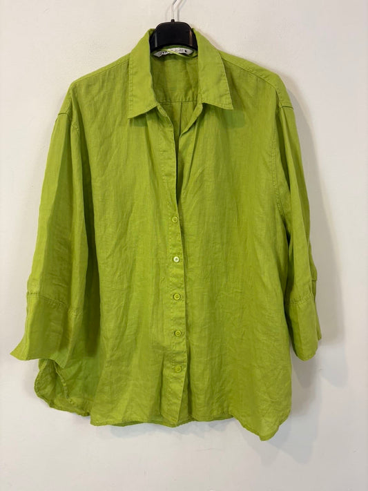 ZARA. Camisa lino verde lima