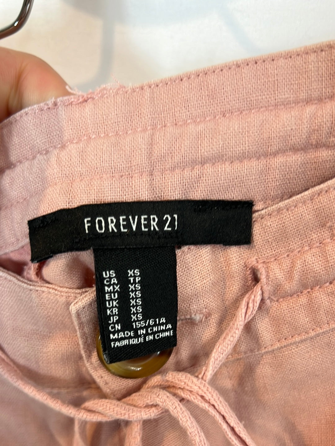 FOREVER 21. Pantalón corto rosa palo. T XS