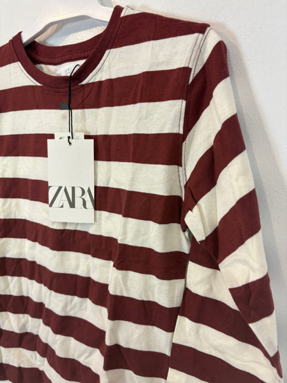 ZARA. Camiseta rayas burdeos media manga. T 6 años