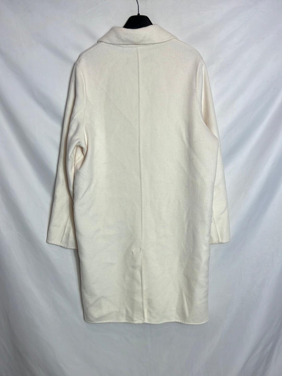 ZARA. Abrigo blancor roto botones dorados. T S