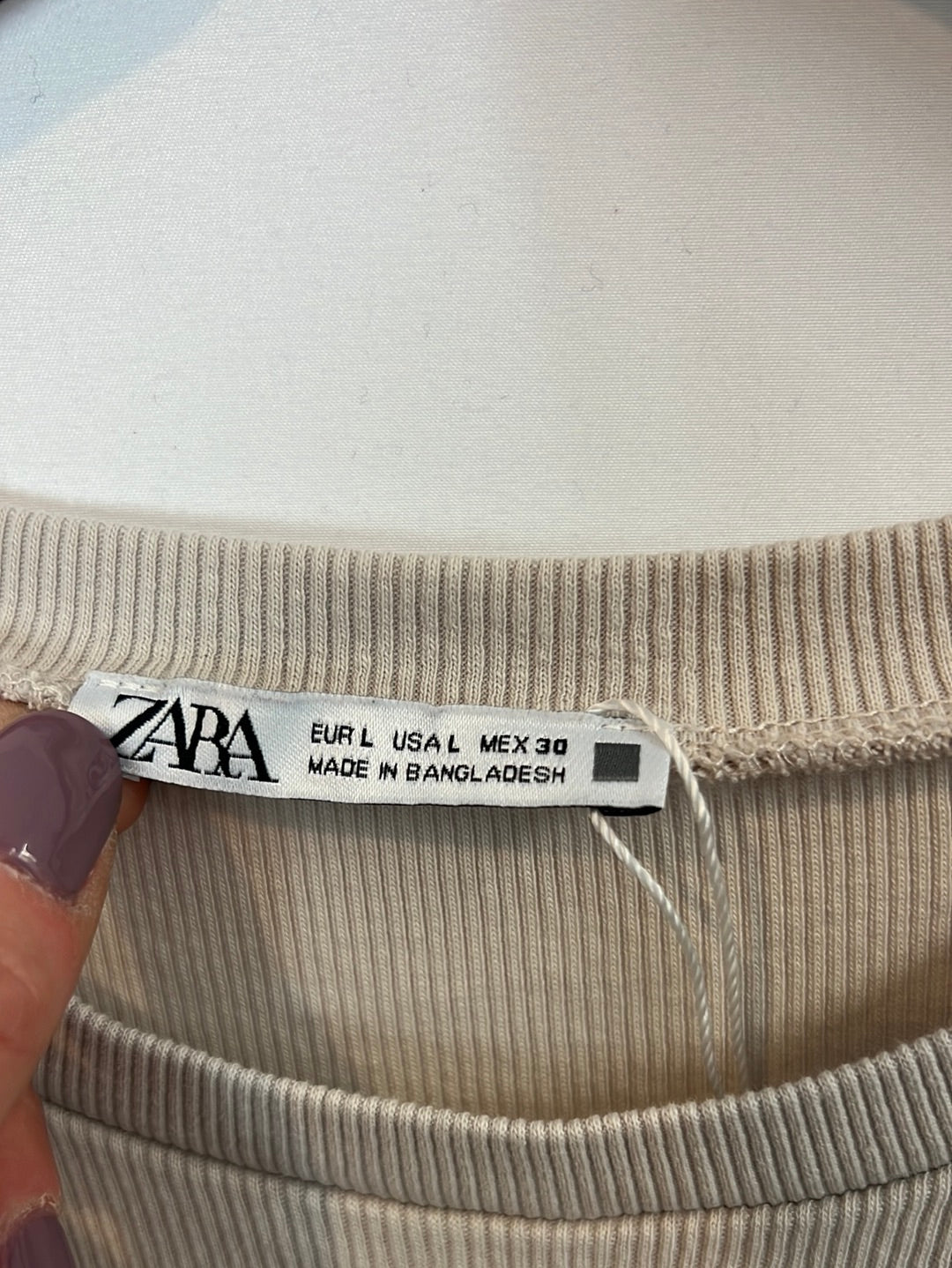 ZARA. Vestido midi beige canalé T.l