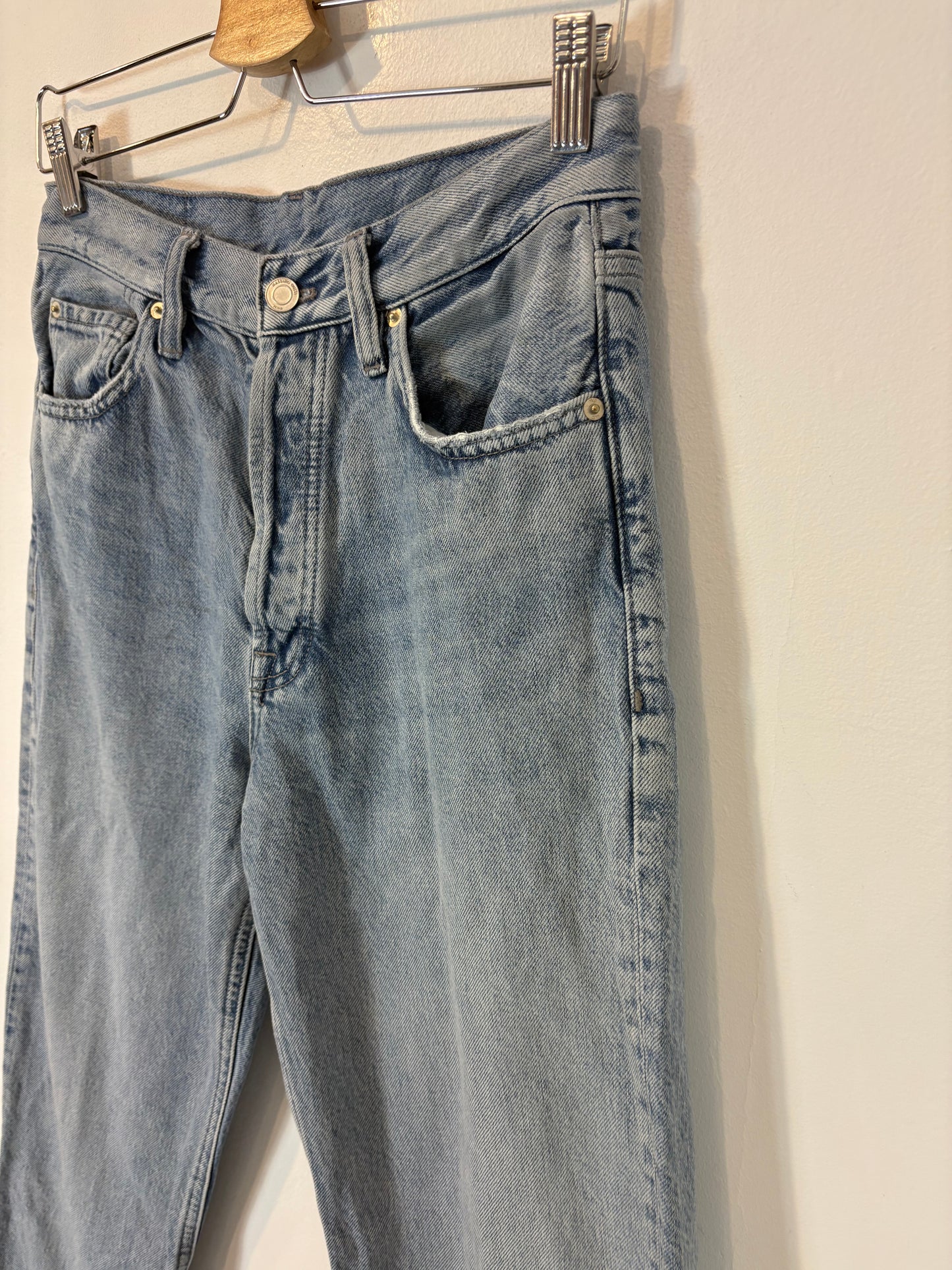MASSIMO DUTTI. Denim recto abotonado