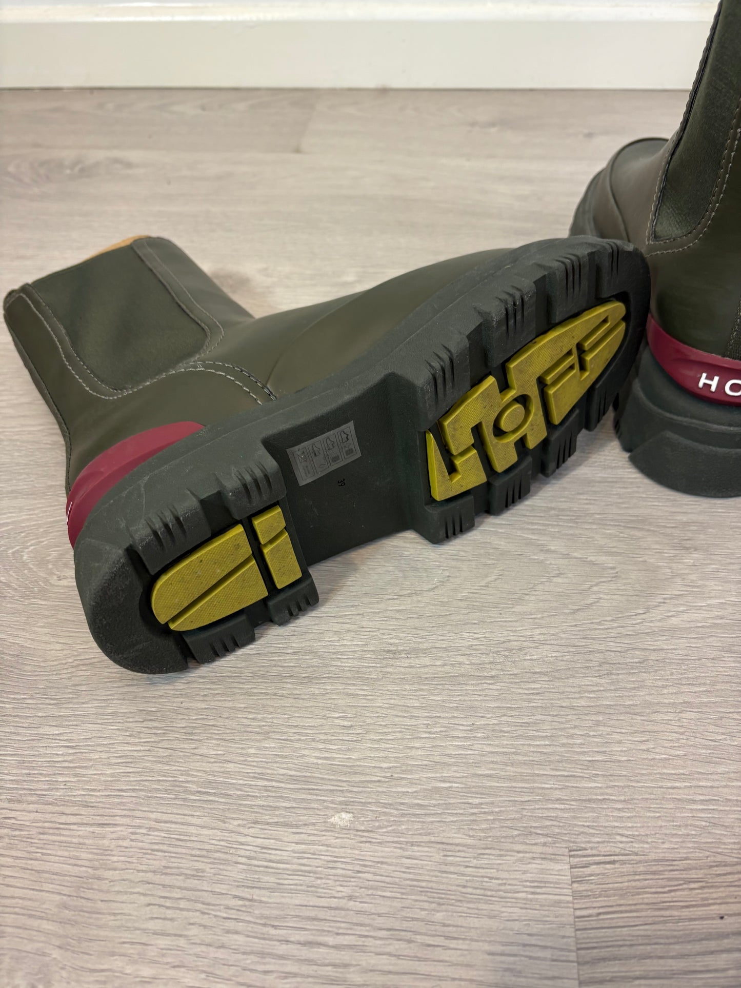 HOFF. Botas verdes textura T.39