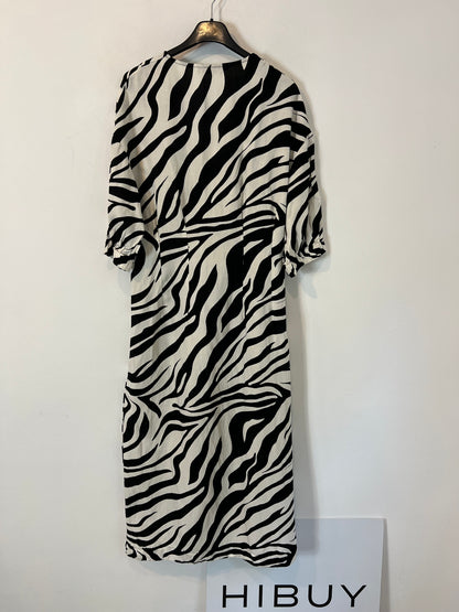 ZARA. Vestido abotonado cebra T.