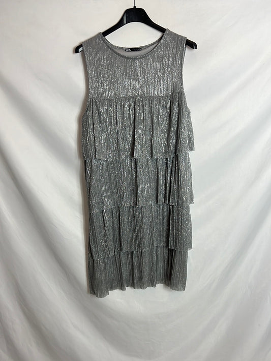 ZARA. Short silver dress with ruffles. TL
