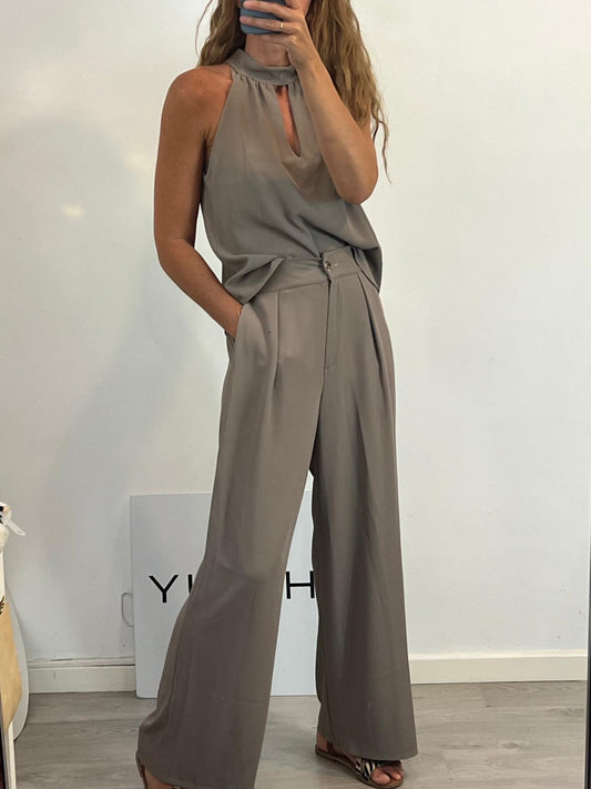 MARIQUITA TRASQUILÁ. Total look top fluido
