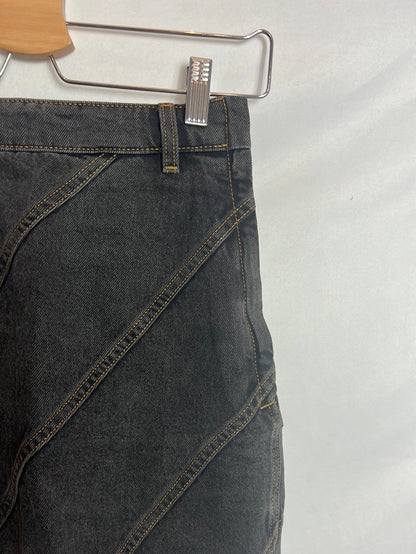 &amp;OTHERSTORIES. Short denim skirt with seams. Size 34