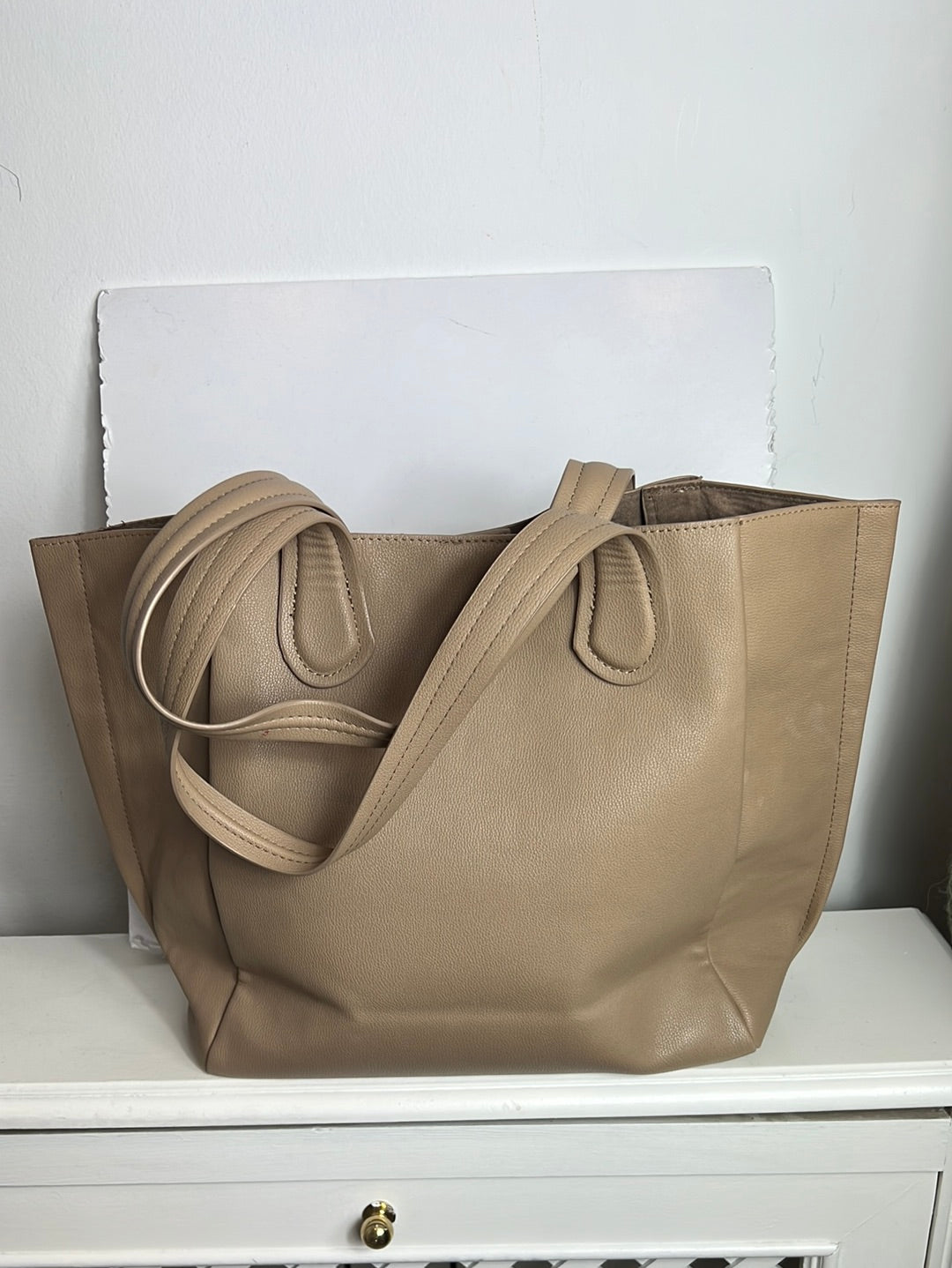 ZARA. Bolso tote  beige