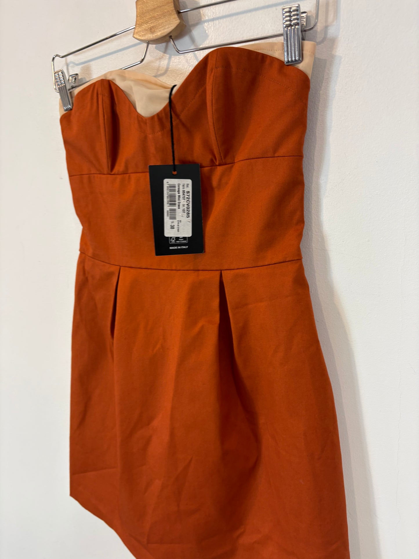 MASSIMO DUTTI. Short green skirt with pocket T.xs