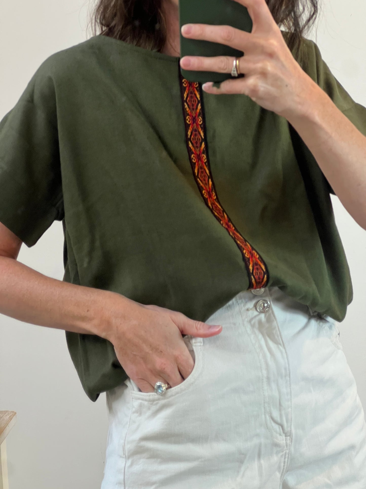 KAUI. Top verde detalle étnico T.m