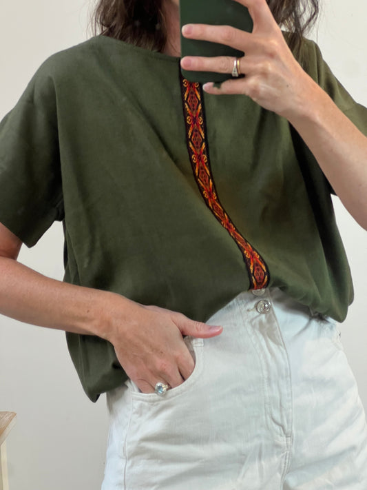 KAUI. Top verde detalle étnico T.m