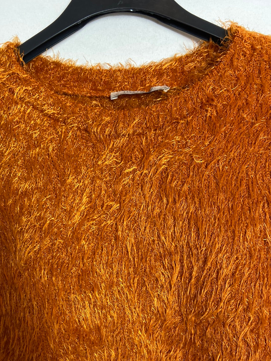 ZARA. Top naranja pelo T.S