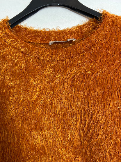 ZARA. Top naranja pelo T.S