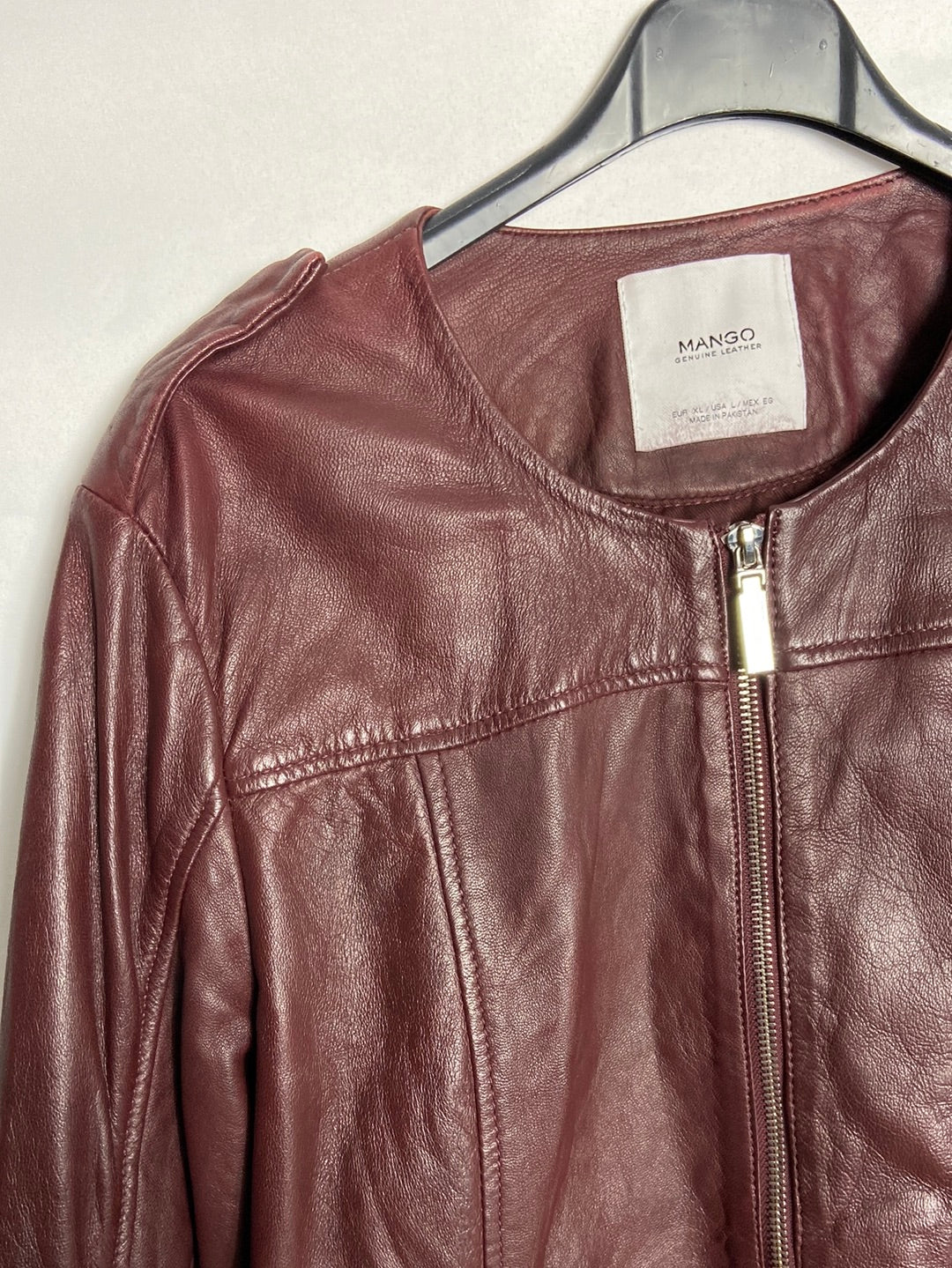 MANGO. Chaqueta piel granate T. XL
