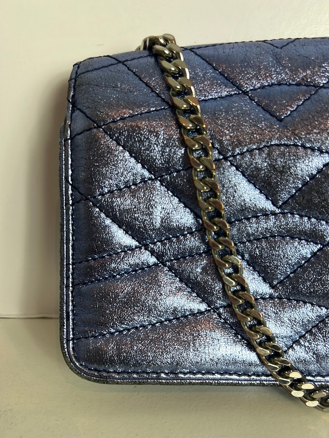 ZADIG&amp;VOLTAIRE. Metallic blue mini bowling pins (Tara)