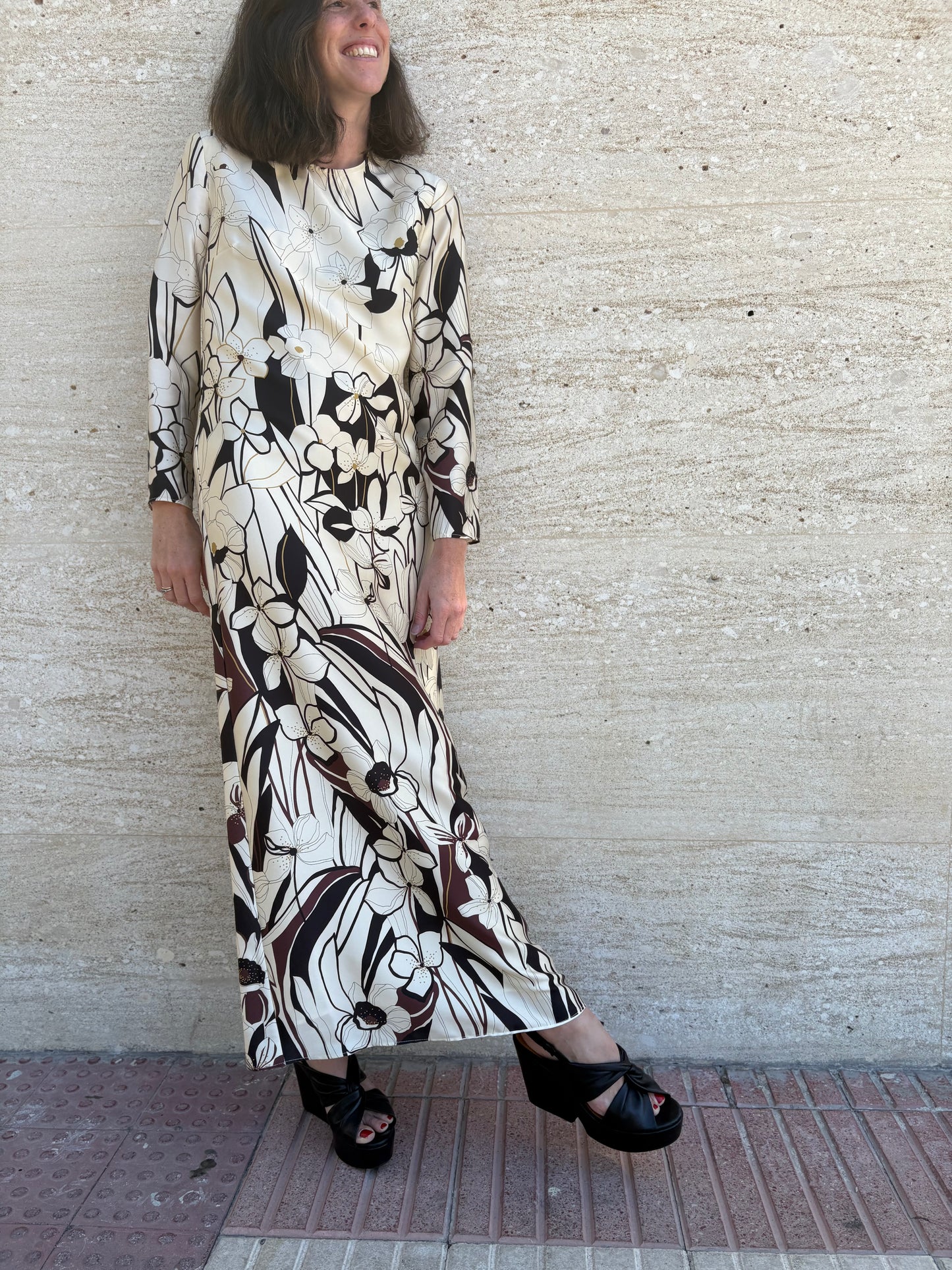 MIRTO. Vestido largo estampado hombreras. T 36