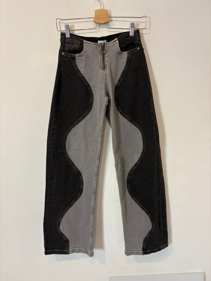 NÍCOLI. Denim gris ondas