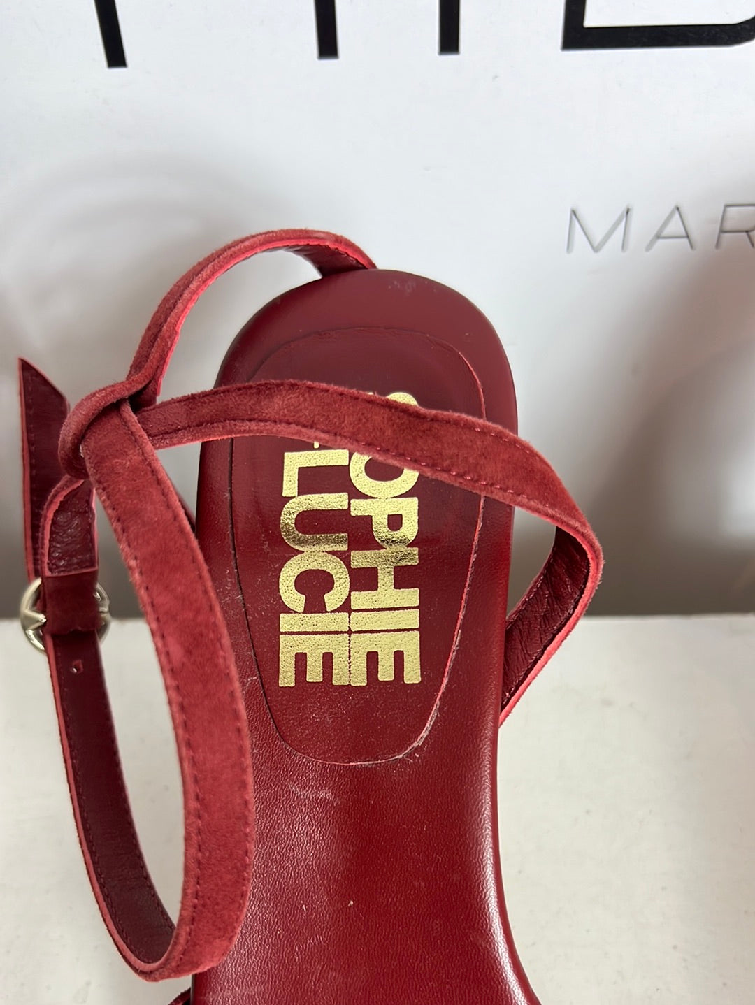 SOPHIE&LUCIE. Sandalia piel tiras rojiza. T 38