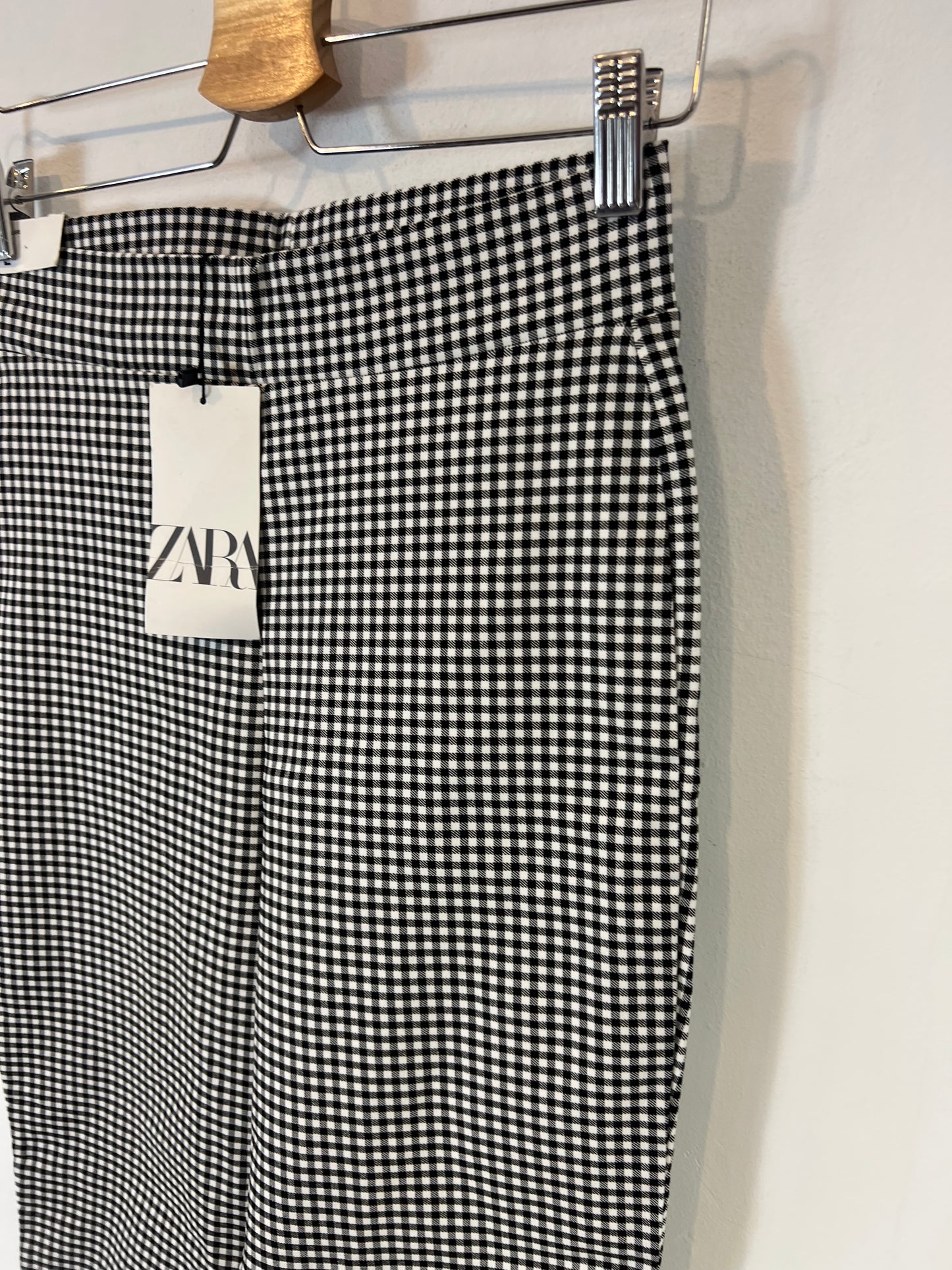 ZARA. Pantalón vichy elástico. T L (M)