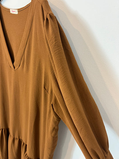 BUGANVILIA. Camel dress with slightly puffed sleeves, size 3XL