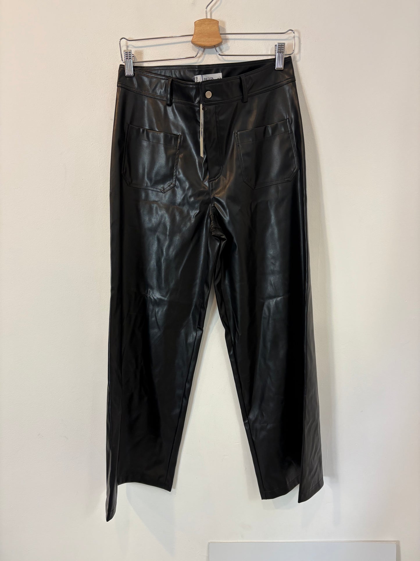 INEDITA. Conjunto negro efecto piel