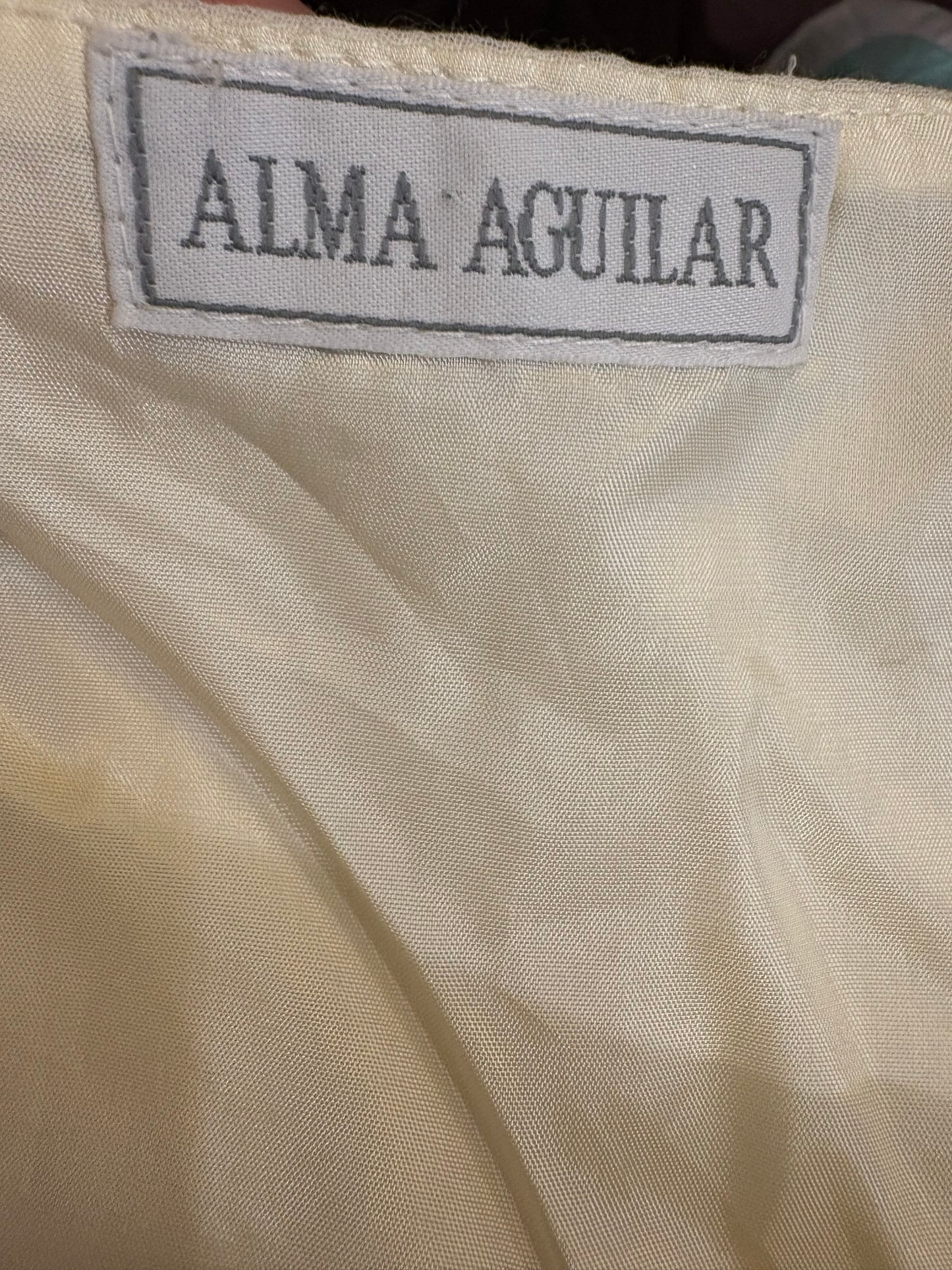 ALMA AGUILAR. Beige embroidered skirt, size 38