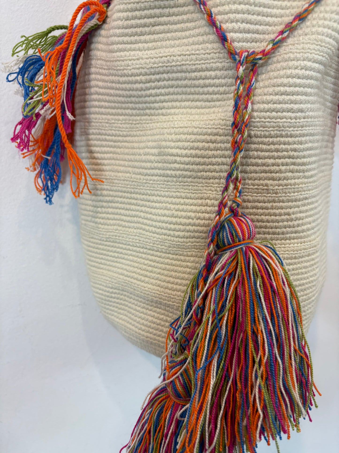 Bolso hecho a mano asa colores