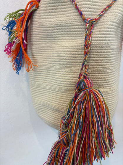Bolso hecho a mano asa colores